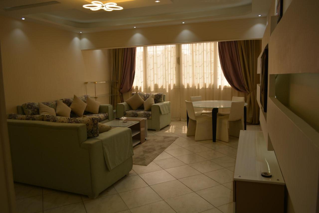 شقه مفروشه 3 غرف امام سيتي ستارز * Le Caire