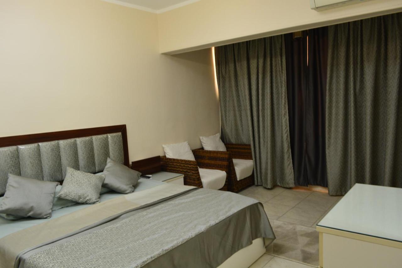 شقه مفروشه 3 غرف امام سيتي ستارز Appartement *