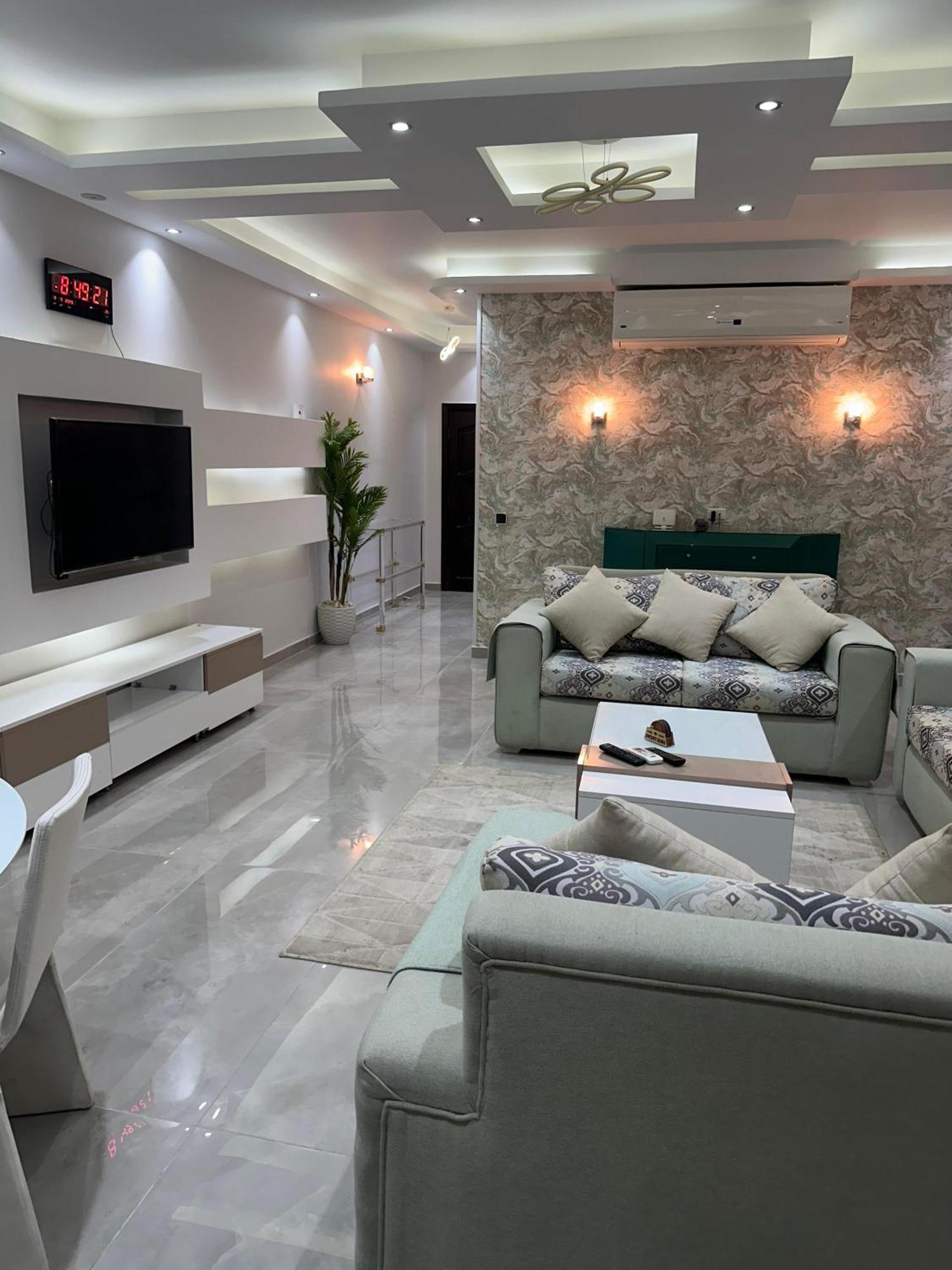شقه مفروشه 3 غرف امام سيتي ستارز Apartment *